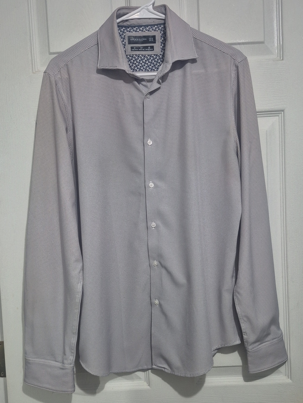 Ricky Singh Men's Light Gray Patterned Spread Collar Dress Shirt